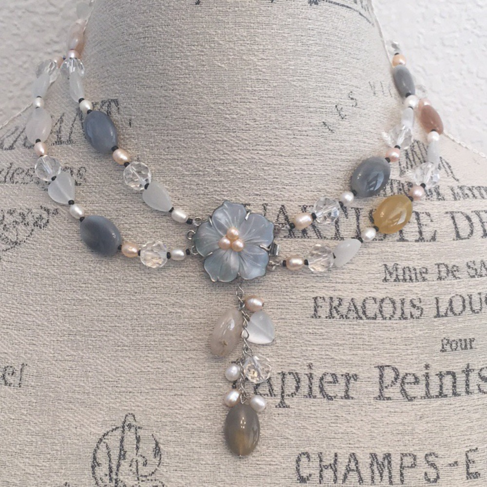 Mother of Pearl bead necklace